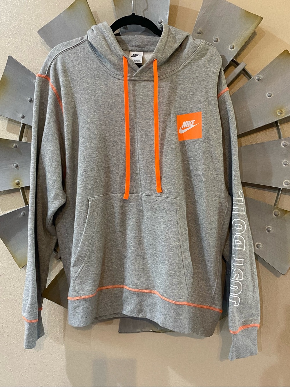 EUC Nike Men’s Gray Hoodie with Orange Accents
